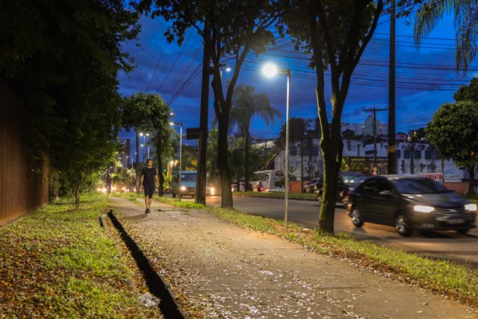 ILUMINAÇÃO