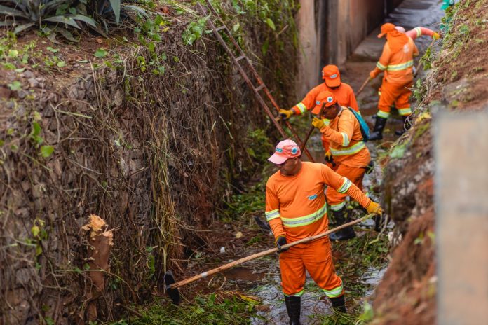 LIMPEZA DO CÓRREGO 3