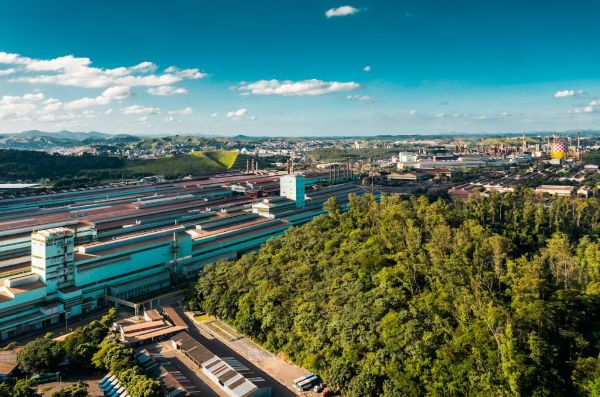 Usiminas encerra inscrições para o Programa de Entrada 2026 neste domingo (30-11)