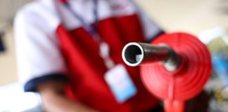 FIEMG avalia medidas para combustíveis como necessárias diante da crise internacional, mas alerta para desafios fiscais e tributários