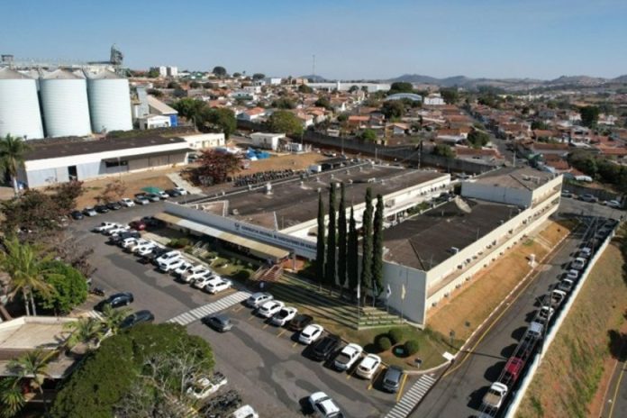 Cooxupé fatura 17 bi e distribuirá 185 milhões