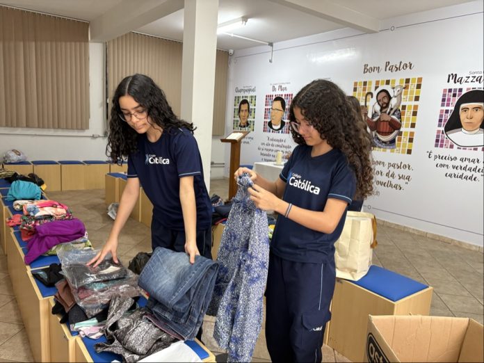 Garage Sale2_Colégio Católica Timóteo