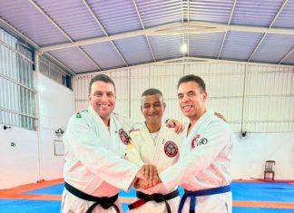 Atleta com deficiência visual, Tiago Fernandes, conquista faixa-preta de Jiu-Jitsu e celebra trajetória de inclusão