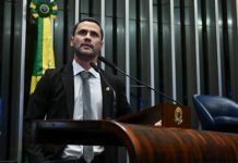 O candidato em quem o próprio partido diz não confiar