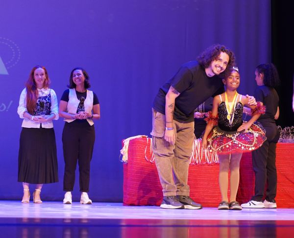 FOTO 01 - Legenda Bailarina Hillary Gonçalves Silva