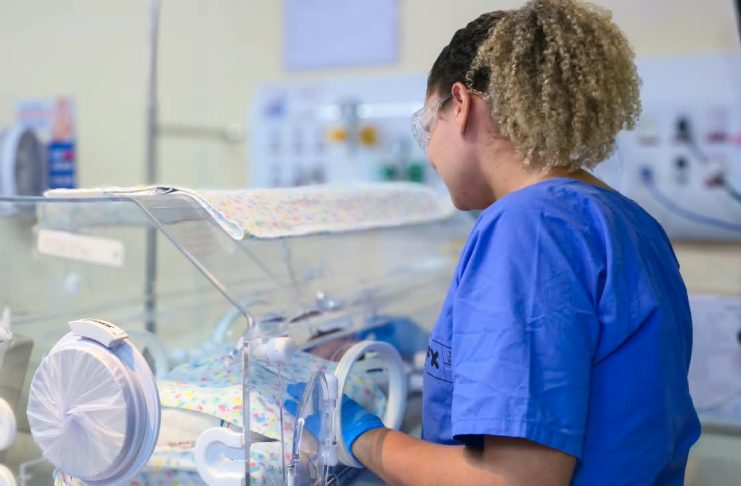 Nos seis primeiros meses de 2026, FSFX registra mais de 300 atendimentos pelo SUS nas UTIs Neonatal e Pediátrica do HMC