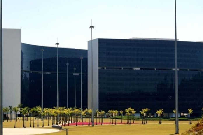 Cleitinho herdará déficit de R$ 10,5 bilhões